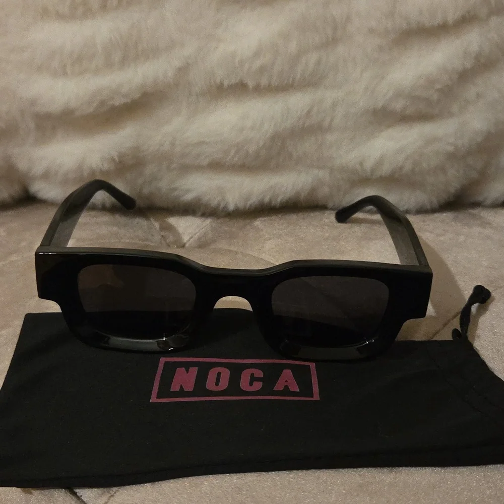 NOCA Black Sunglasses With Soft Bag